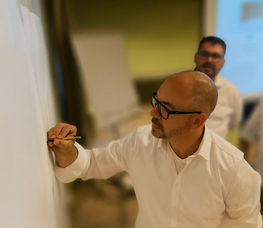 Miklos Kovacs, business and AI advisor